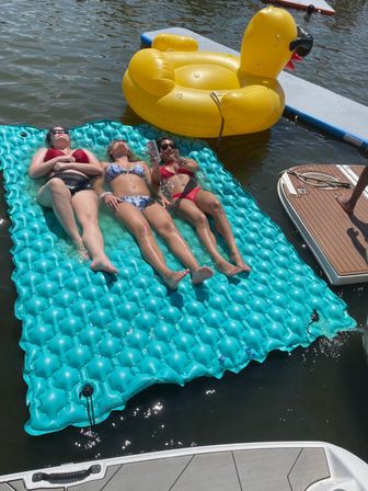 Cruize Watersport Creating Unforgettable Moments on the Water image 6