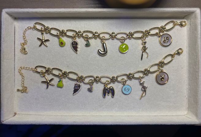 Mobile Charm Bar Party: Design Your Own Jewelry Experience image 16