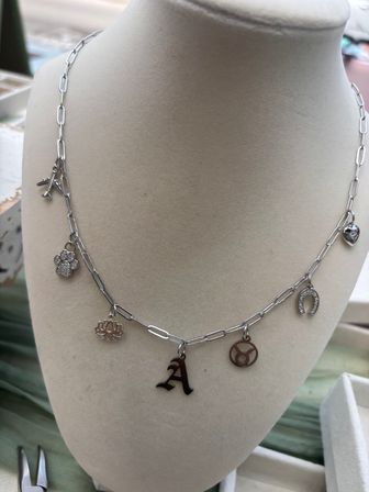 Mobile Charm Bar Party: Design Your Own Jewelry Experience image 11