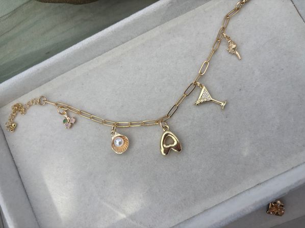 Mobile Charm Bar Party: Design Your Own Jewelry Experience image 5