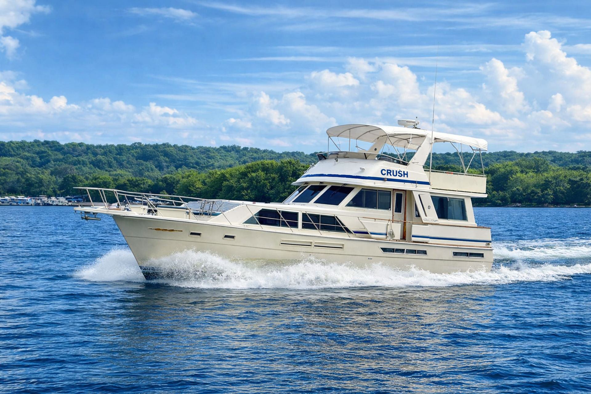 Cruise Along the Potomac on Crush image 1