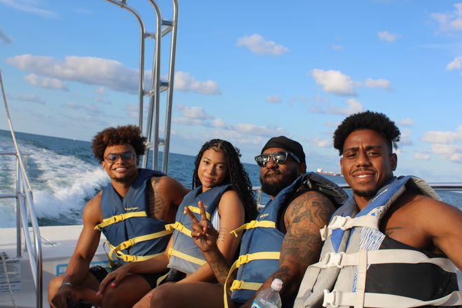 Fort Lauderdale Parasailing Tour: Soar Hundreds of Feet Over the Beach image 18