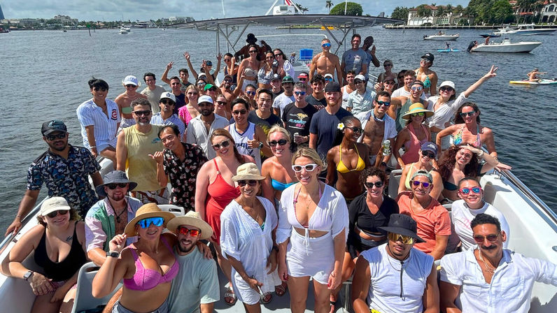 Fort Lauderdale Speed Boat & Intracoastal Tour image 14