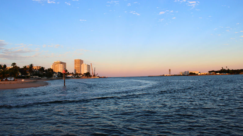 Fort Lauderdale Dinner Cruise & Intracoastal Tour with Sea Rocket image 26