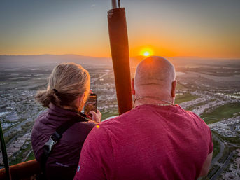 Sunrise Balloons Rides Over Coachella Valley image