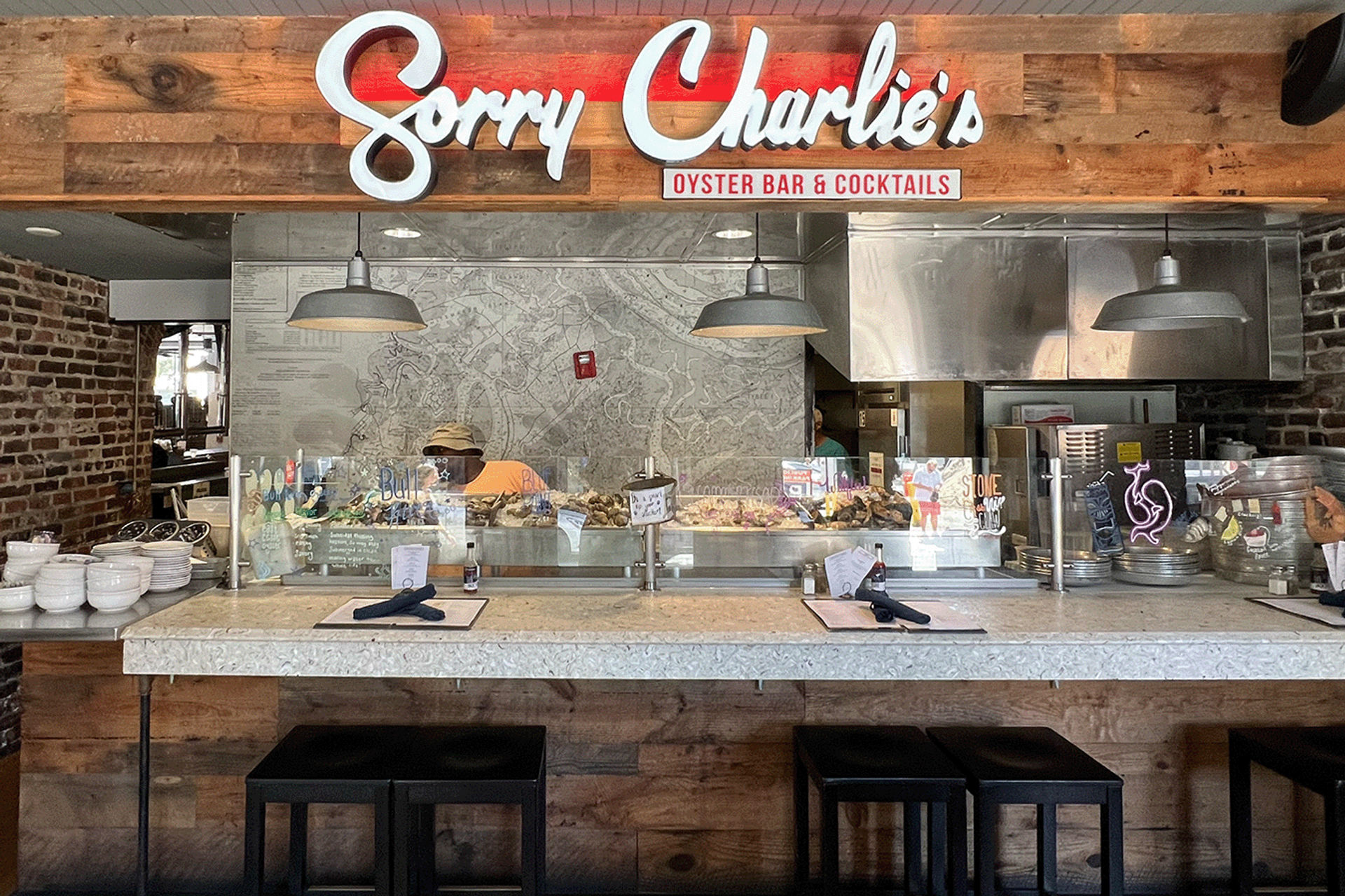 Savannah Food Tour: Historic District Walks + All Tastings image 2