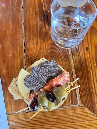 Savannah Cocktail and Food Tour - Historic District Bar Bites image 3