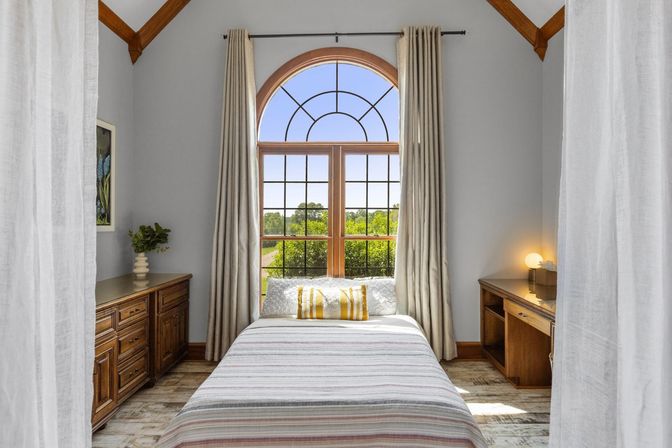 Mount Juliet Luxury Estate w Pool image 11