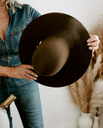 Mobile Custom Hat Bar - Branding, Styling, Shaping & Accessories - image 4