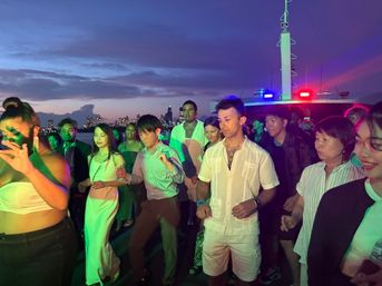 NYC Party Boat Cruise: Belly Dance, Latin & Samba Lessons image 17