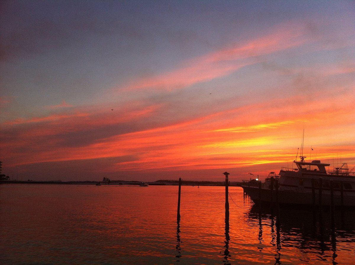 Destin's Private Sunset Tiki Boat Tour image 1