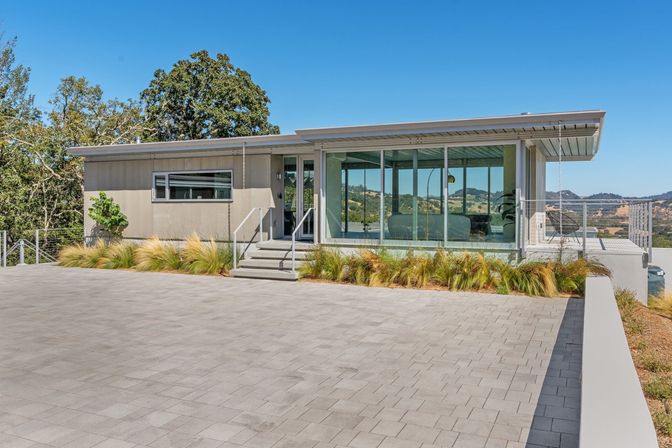 Sonoma Glass House image 32
