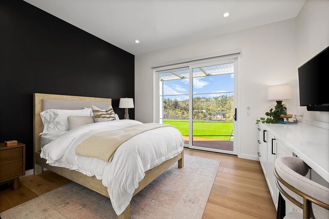 Luxury Wine Country Villa with Pool and Guest House image 41