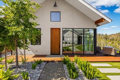 Luxury Wine Country Villa with Pool and Guest House image 30