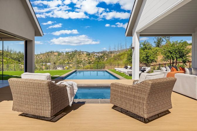 Luxury Wine Country Villa with Pool and Guest House image 50