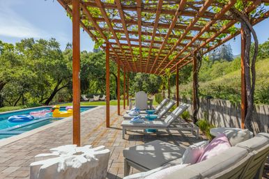 Glen Ellen Cottage image 8