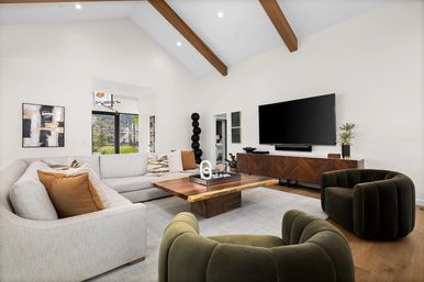 Luxury Wine Country Villa with Pool and Guest House image 94