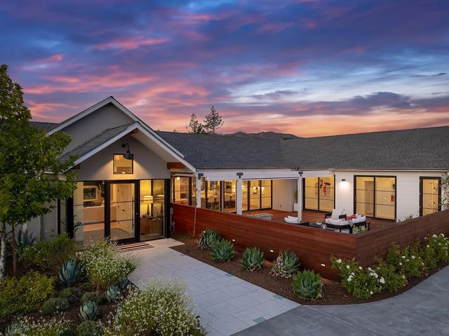 Luxury Wine Country Villa with Pool and Guest House image 3