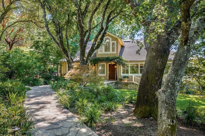 Glen Ellen Vineyard Estate With Pool and Hot Tub image 29