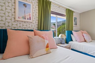 Catalina House image 31