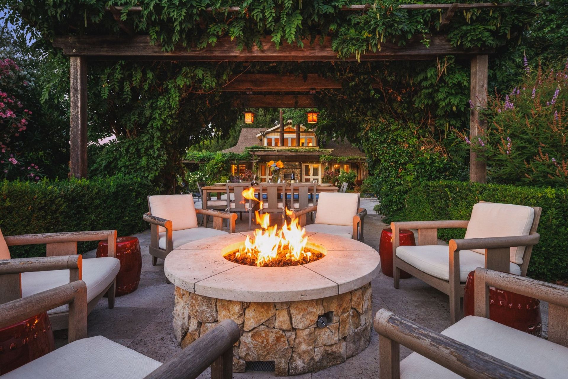 Glen Ellen Vineyard Estate With Pool and Hot Tub image 2