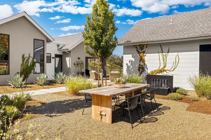 Luxury Wine Country Villa with Pool and Guest House image 42