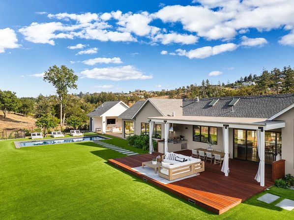 Luxury Wine Country Villa with Pool and Guest House image 86