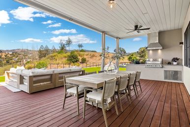 Luxury Wine Country Villa with Pool and Guest House image 78