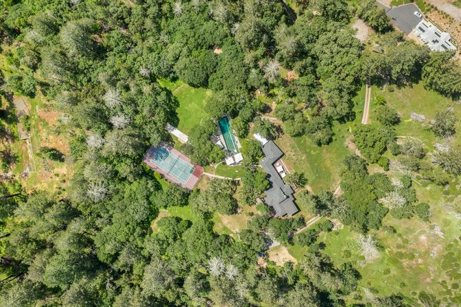 Kenwood Estate: 8-Bedroom Wine Country Retreat with Pool image 14