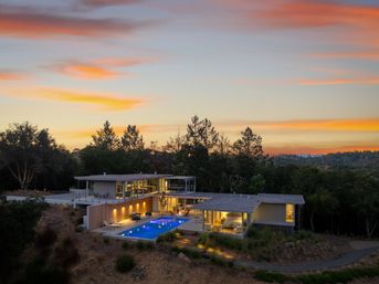 Sonoma Glass House image 41