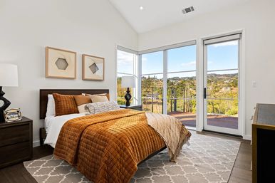 Luxury Wine Country Villa with Pool and Guest House image 28