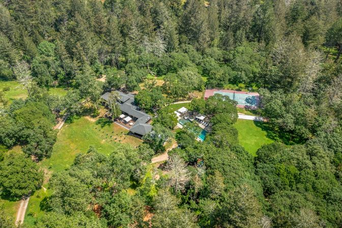 Kenwood Estate: 8-Bedroom Wine Country Retreat with Pool image 18