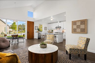 Luxury Wine Country Villa with Pool and Guest House image 31
