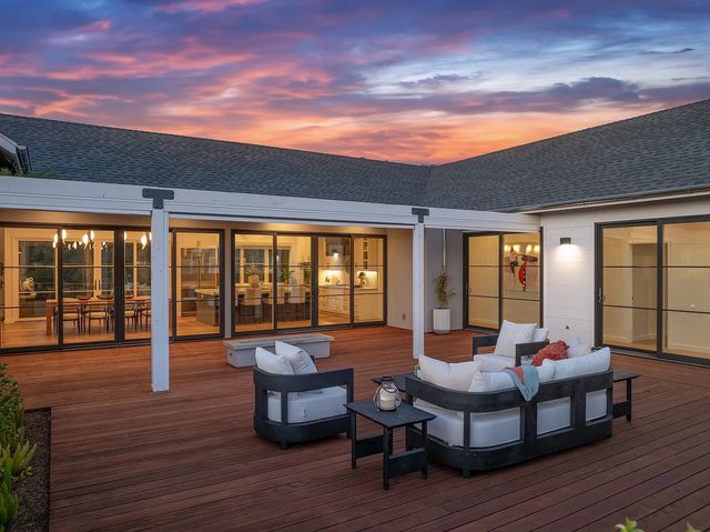 Luxury Wine Country Villa with Pool and Guest House image 4