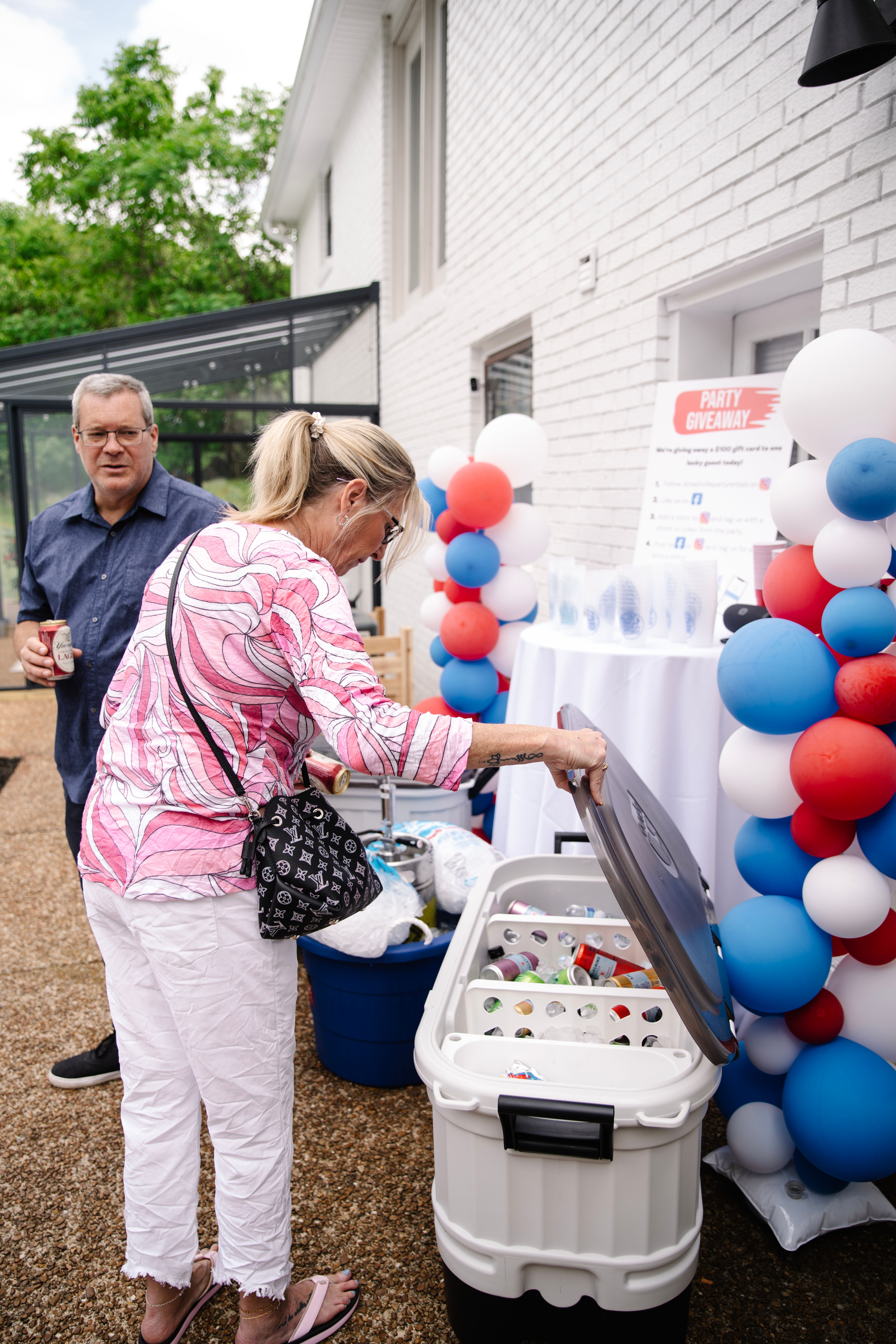 Party Bar Coolers with Ice for Vacation Rentals image 4