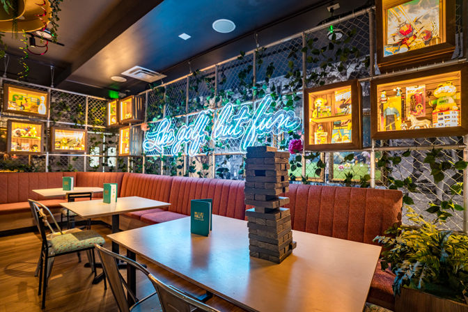 Putt Loose with Holey Moley, Cocktail Bar, Putt-Putt, Karaoke & More  image 15