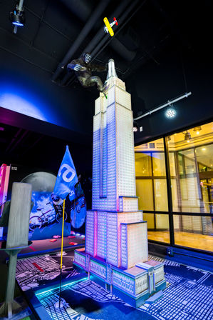 Putt Loose with Holey Moley, Cocktail Bar, Putt-Putt, Karaoke & More  image 12