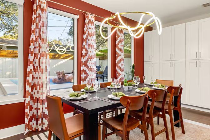 Heated Pool, Karaoke, Hot Tub, Yoga, MiniGolf - SoCo Cowgirl 5BR Villa image 34