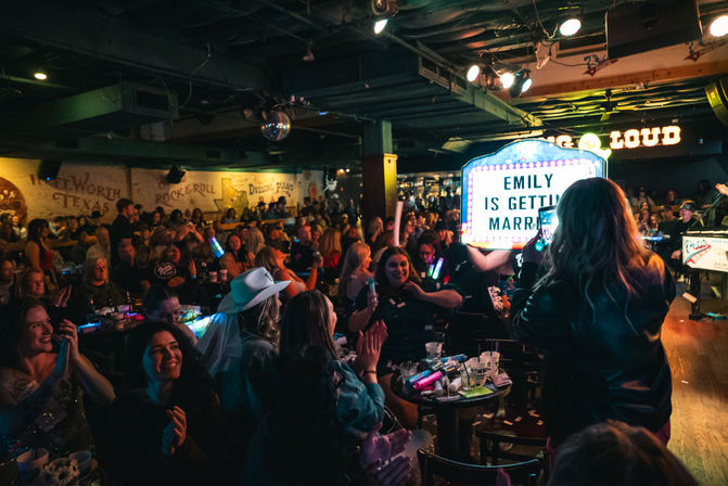 Pete's Dueling Piano Bar - Fort Worth image 1