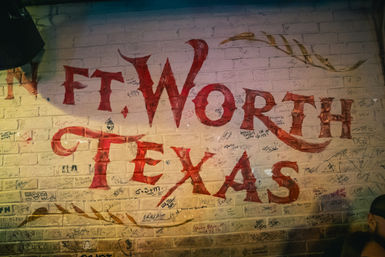 Pete's Dueling Piano Bar - Fort Worth image 3