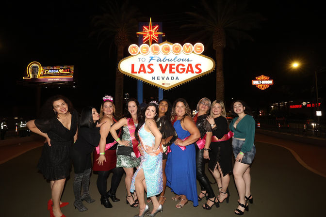 Karaoke Party Bus: Private Tour of the Las Vegas Strip image 6