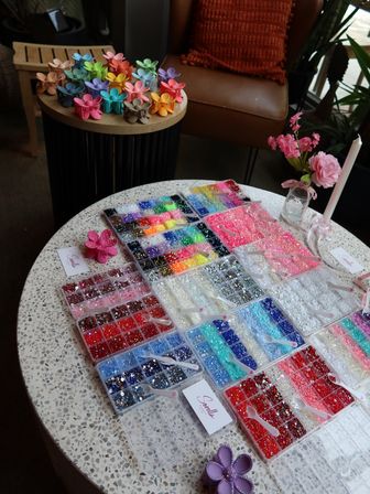 Mobile Flower Hair Clip Bedazzling Party: Learn how to Bedazzle image 15