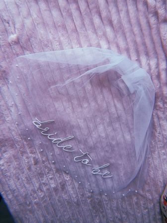 Bride-to-Be Keepsake Bedazzling Party image 12