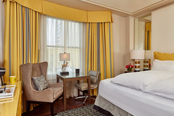 Staypineapple: An Elegant San Francisco Hotel image 12