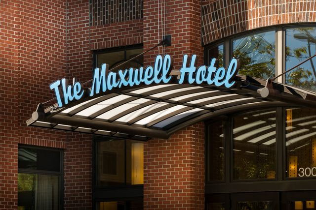 Staypineapple: The Maxwell Hotel image 4