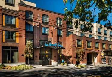 Staypineapple: The Maxwell Hotel image 2