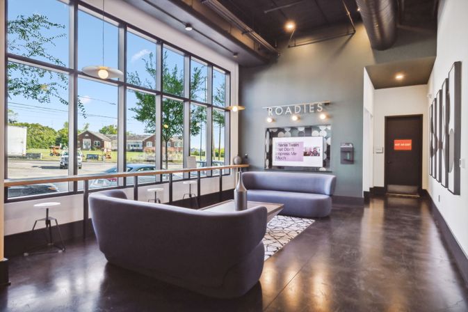 The Muse Downtown Condo: Hotel Style Amenities + Rooftop Views image 11