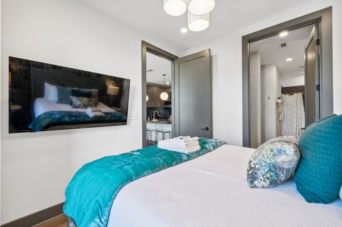 The Muse Downtown Condo: Hotel Style Amenities + Rooftop Views image 10