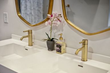 The Muse Downtown Condo: Hotel Style Amenities + Rooftop Views image 44