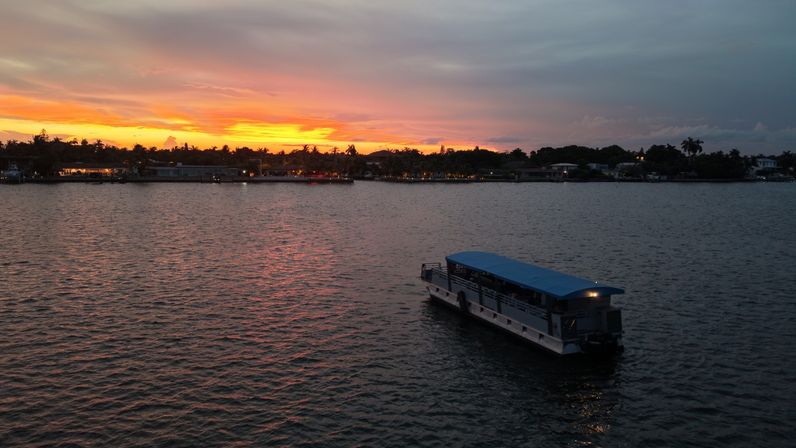 Sunset + Champagne Evening Boat Tour image 3
